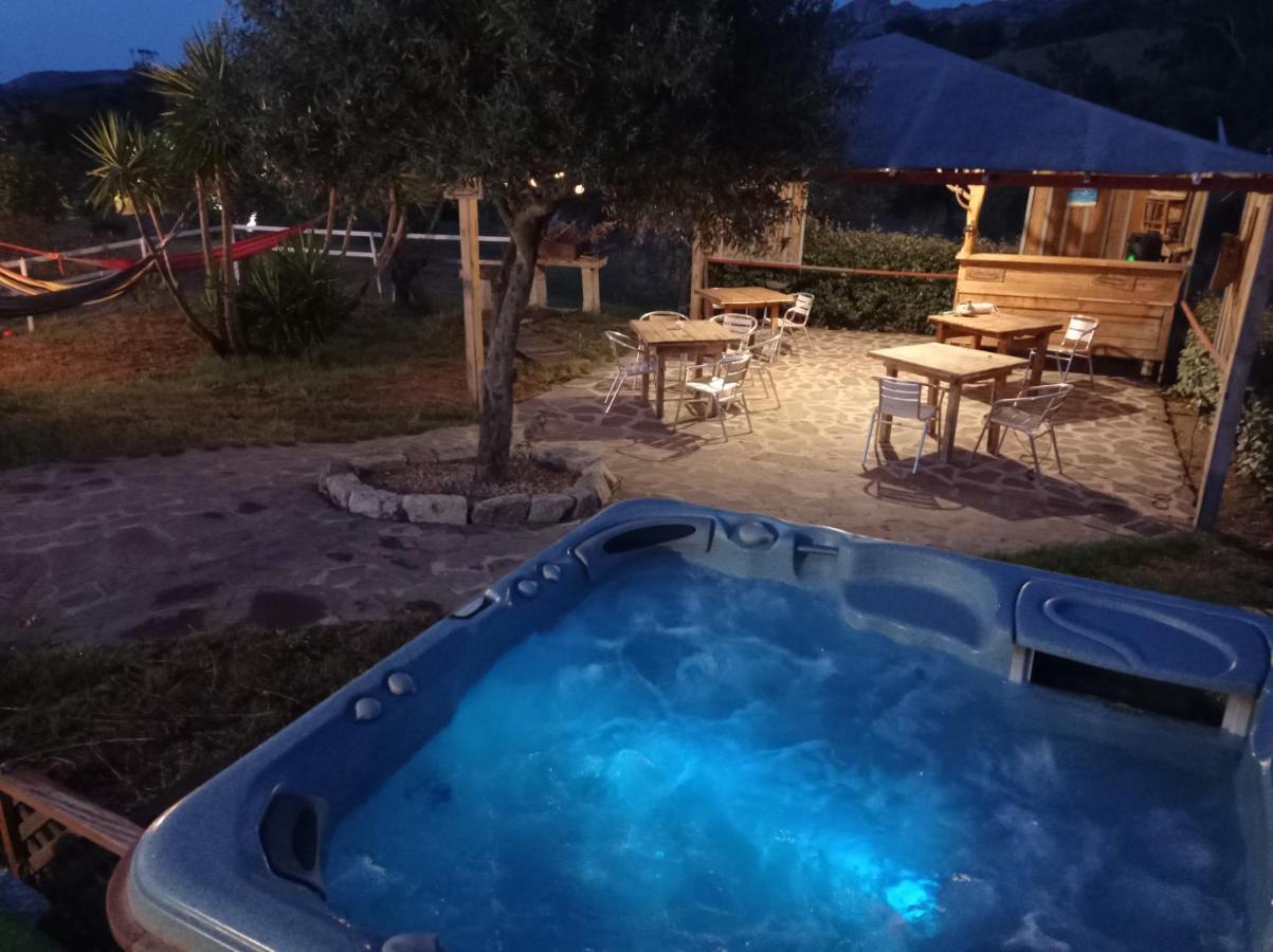 Villa Rosa In Surrau Арцахена Екстериор снимка