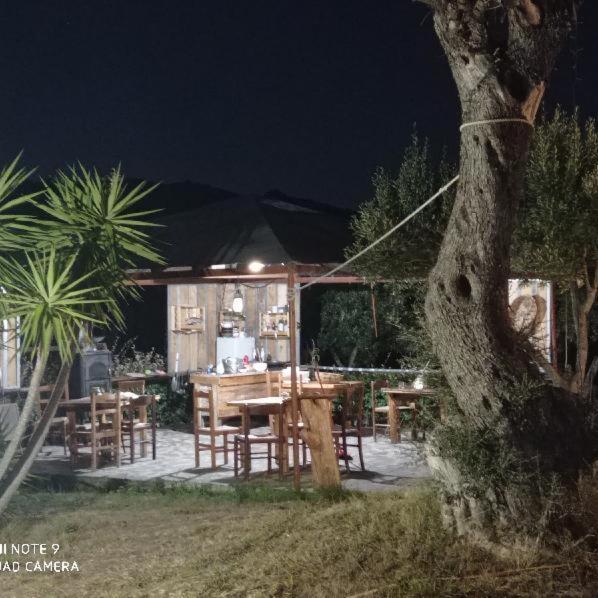 Villa Rosa In Surrau Арцахена Екстериор снимка