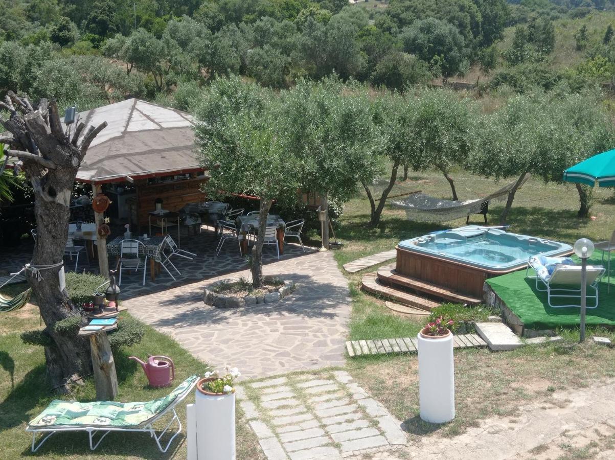 Villa Rosa In Surrau Арцахена Екстериор снимка